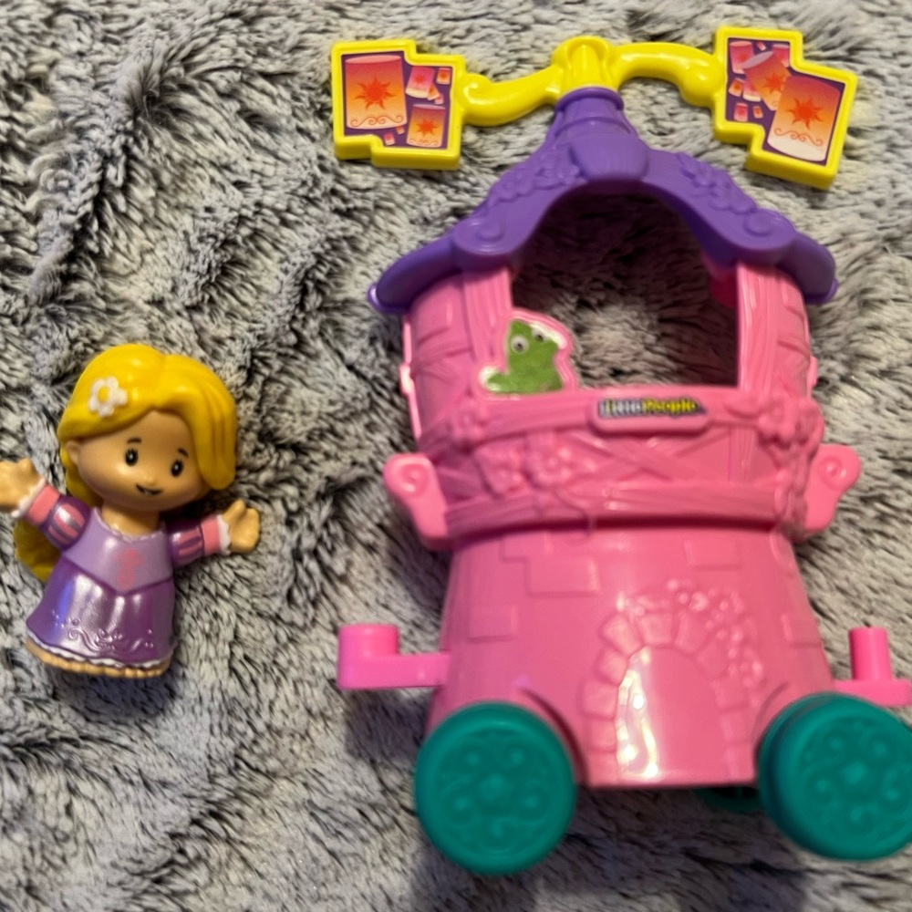 Little People Rapunzel Parade Float